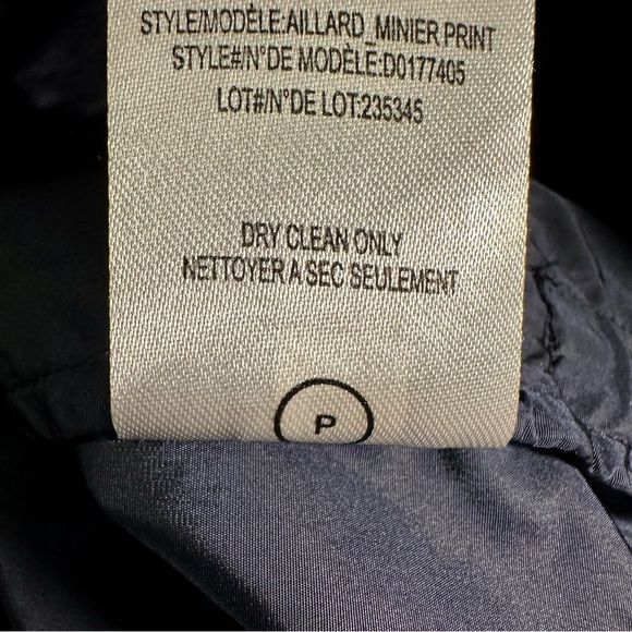 Theory Navy Blue Hooded Zip-Up Windbreaker / Rain Jacket Size Medium - Picture 11 of 14